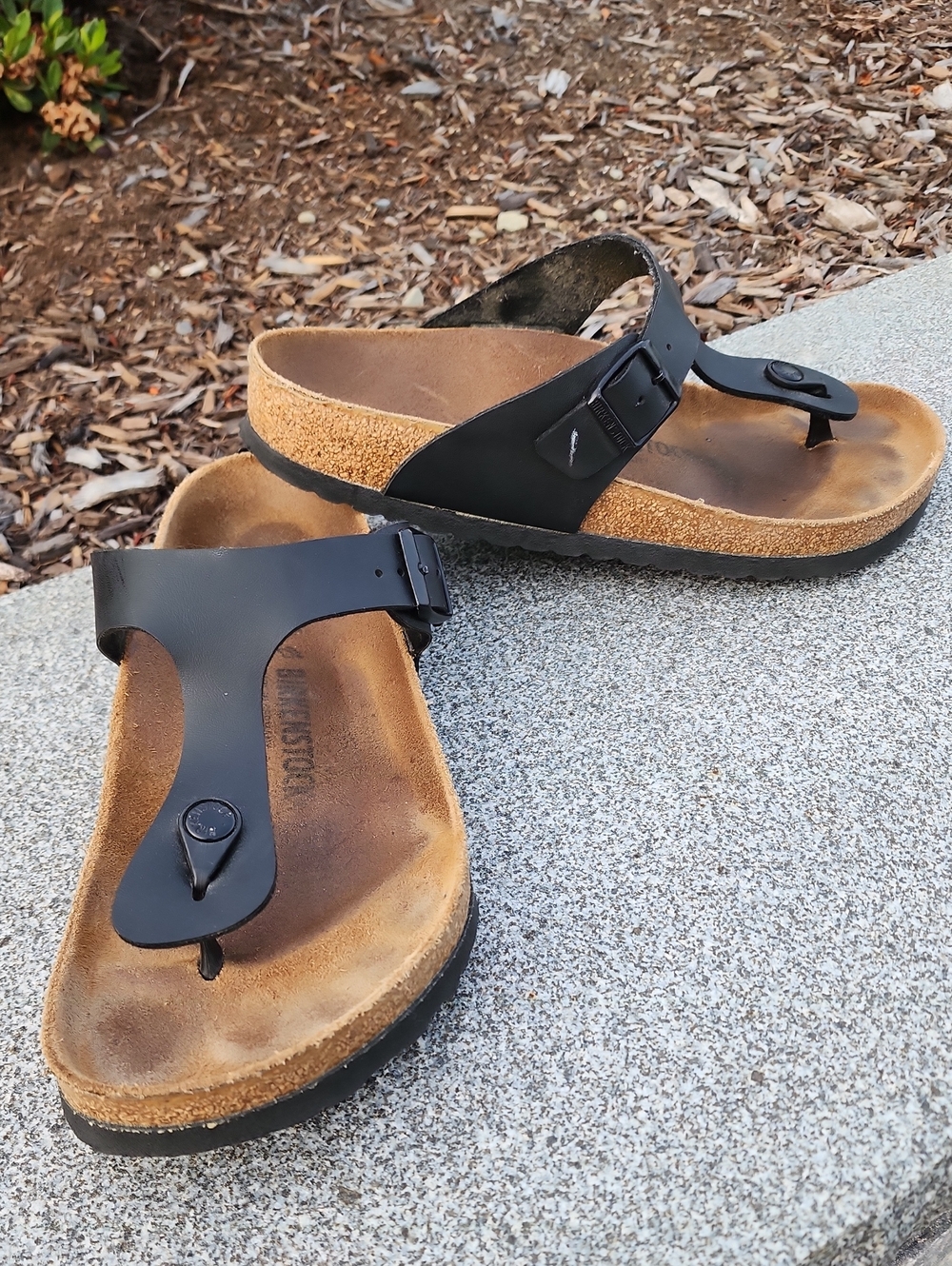 Birkenstock Black Suede Thong Sandals sz 10
